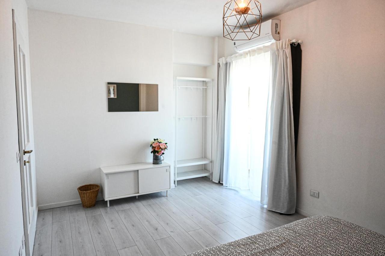 Lyceum Flat Διαμέρισμα Όλμπια Εξωτερικό φωτογραφία